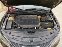 Chrysler 200